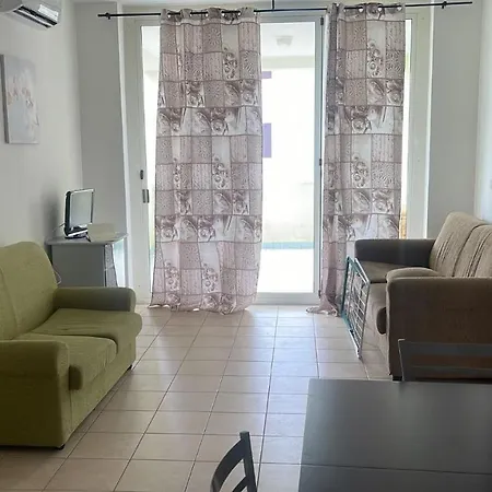 Le Corti Bianche Aparthotel *